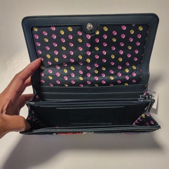 Vera Bradley NWT Falling Flowers RFID Audrey Wallet. - Picture 7 of 15